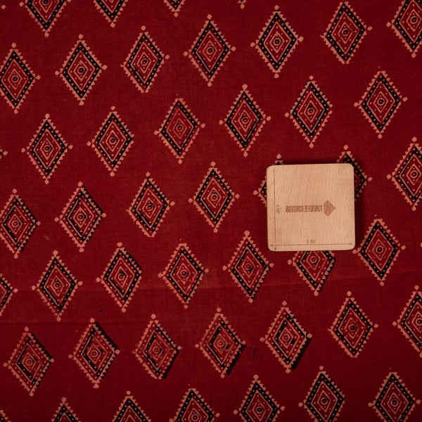 Maroon Color Double Kaam Vegetable Print Gamathi Cotton Fabric